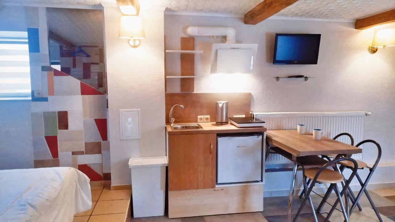"Trakaitis" Nameliai Hotel Kültér fotó